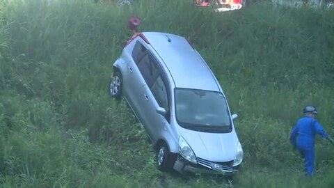 石巻市門脇の北北上運河に乗用車が転落　車内から救助の９０代男性がけがで病院に搬送〈宮城〉