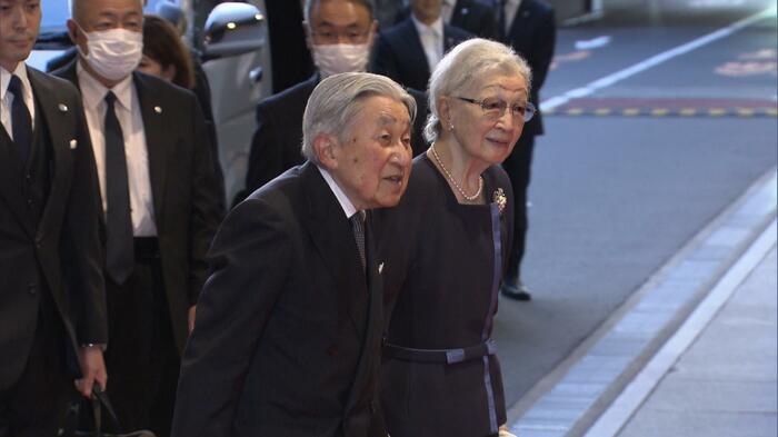 お祝いの夕食会に出席された上皇ご夫妻
