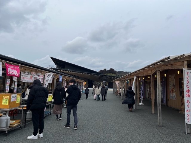 南三陸さんさん商店街は居心地のいい空間が広がる