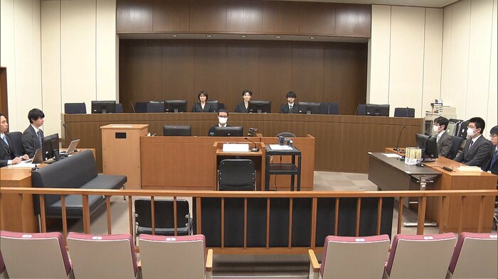 検察側は殺人罪が成立すると主張し懲役8年を求刑した(東京地裁 12日)