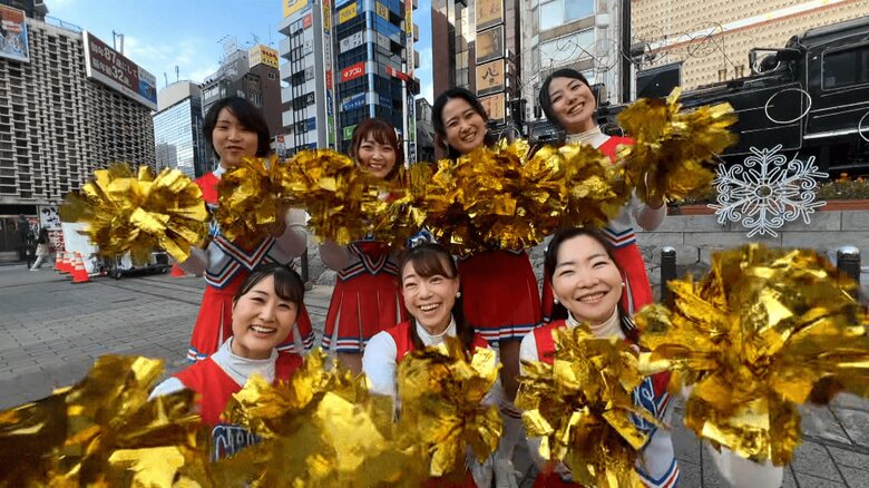 街ゆく人を“勝手に”応援！駅前からエネルギー届ける「朝チア部」　“人が人を応援し合える”社会めざす【アスヨク！】｜FNNプライムオンライン