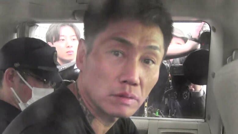 “全裸”で住居不法侵入や覚醒剤使用所持など複数容疑で逮捕されていた西村大輔容疑者（48）　新たにバイクの男性に追突し殺害した疑いで6回目の逮捕｜FNNプライムオンライン