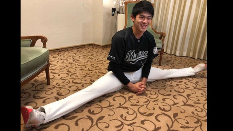 球団提供