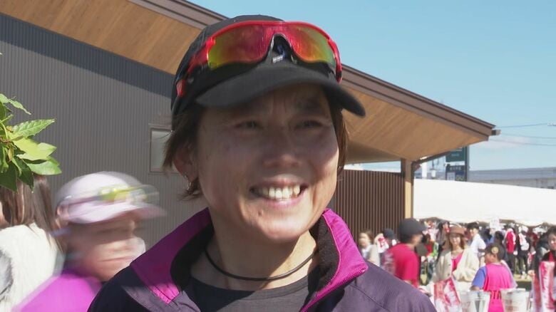 母親の朱見さん