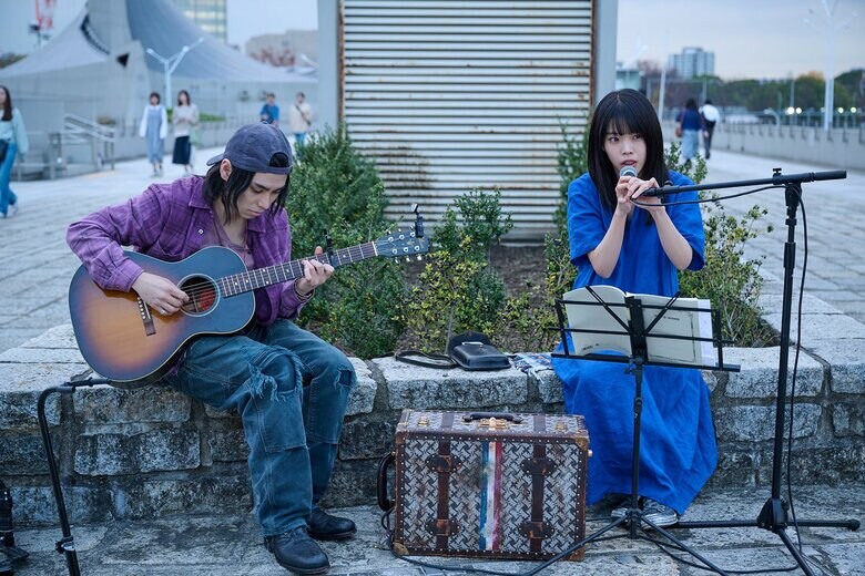 『キリエのうた』　原作・脚本・監督 岩井俊二　企画・プロデュース 紀伊宗之(『孤狼の血』シリーズ『シン・仮面ライダー』『リボルバー・リリー』他)　出演者:アイナ・ジ・エンド 松村北斗 黑木華 / 広瀬すず　2023 年 10 月 13 日(金)全国公開　制作:ロックウェルアイズ　配給:東映　(c)2023 Kyrie Film Band