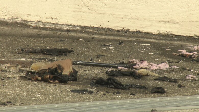 現場に残された燃えた跡