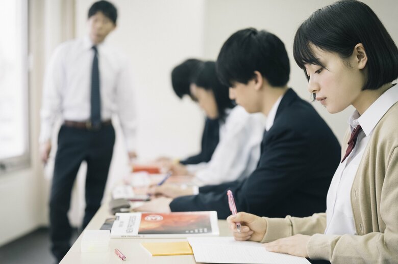 イメージ（高校の教室）