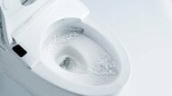 トイレの詰まりは「大洗浄と小洗浄」の選び間違いでも起きる！つまようじは要注意…TOTOが教える“汚水の流し方”