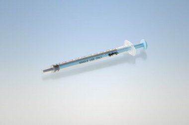 1瓶で1回分多くワクチン接種…増産体制の“特殊な注射器”が今まで普及しなかった理由を聞いた