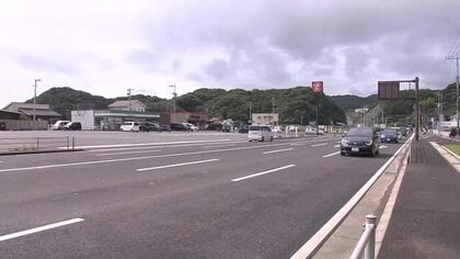 「気付いたときにはすぐ前に…」国道横断中の80代女性が車にはねられ死亡