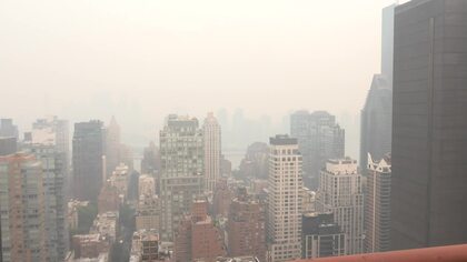 カナダの山火事の煙がアメリカ東部に流入　ニューヨークなどで大気汚染が拡大　ワールドカップ決勝への影響懸念