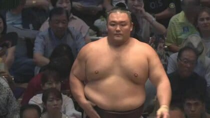 朝乃山、7勝2敗で勝ち越しに王手　「1日1番という思いでいきたい」【大相撲名古屋場所 9日目結果】