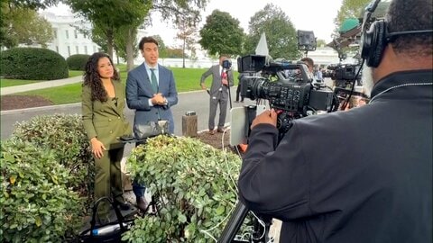 CNN排除で停止の代表撮影を再開も　大統領専用機へのCNN記者搭乗を認めず　アメリカ紙報道