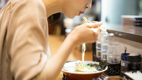 4年ぶりにラーメン店倒産件数が減少…「値上げ」への理解が広まったことが要因　2026年は“ラーメン・コングロマリット化”進む可能性も