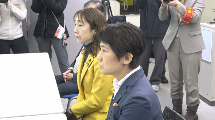 菊田真紀子氏・西村智奈美氏