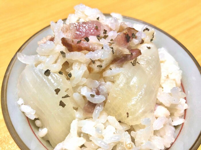 玉ネギ・ベーコン炊き込みご飯完成
