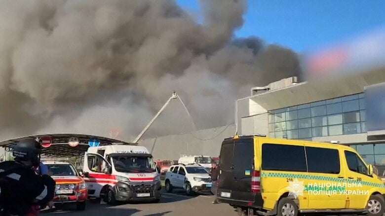 ロシア軍がショッピングモールにドローン攻撃　ウクライナ中部で140人以上死傷　ゼレンスキー大統領「テロ行為だ」｜FNNプライムオンライン