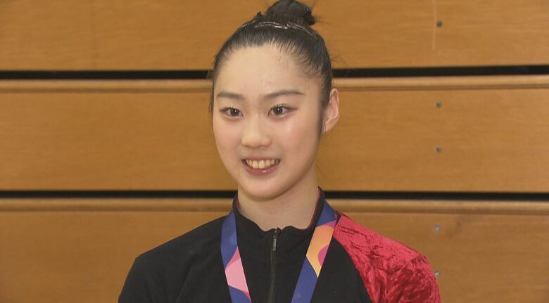 「立てなくなるぐらい練習して…」フェアリージャパン・花村夏実選手が地元に凱旋　オリンピック出場枠の獲得を報告「五輪で最高に輝けるよう、またここから頑張る」長野・松本市｜FNNプライムオンライン