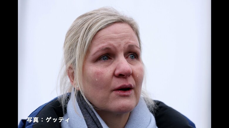 IOC会長が涙で「彼のレースを本当に見たかった」　ロシア侵攻追悼ヘルメットのウクライナ代表に失格処分｜FNNプライムオンライン