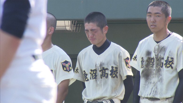 試合に敗れ涙する南選手