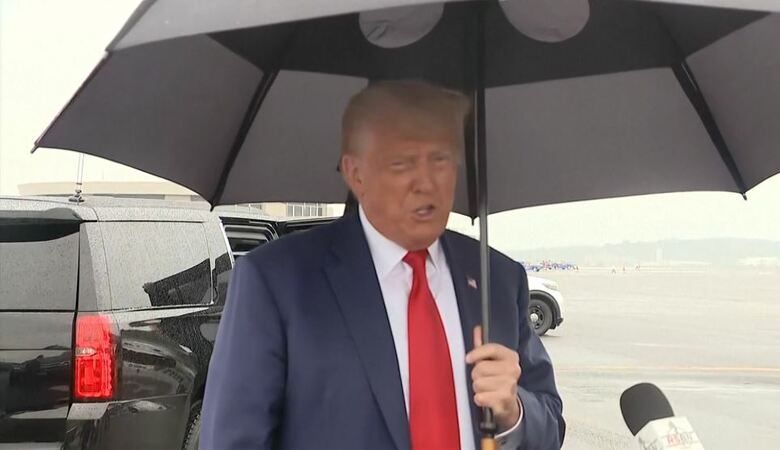 8月3日　審理を終え「政治的迫害だ」と語ったトランプ氏