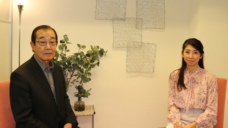 今泉先生（左）と藤村アナ（右）