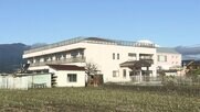 暴行疑い当時の保育士3人逮捕 あす園長を刑事告発へ 「さくら保育園」園児“宙づり”虐待