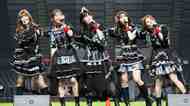 「タイトル未定」がJ2札幌の冠マッチで新曲「戴冠」をライブ初披露 「北海道の顔」と「タイトル」をお互い掴み取っていけるように