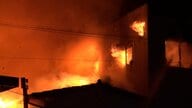 長野・伊那市で住宅など少なくとも3棟が焼ける火事…7時間後に鎮火　住人男性が顔にやけど負い軽傷