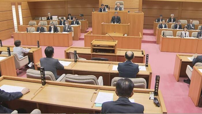 飯山市議会の本会議(9月19日)