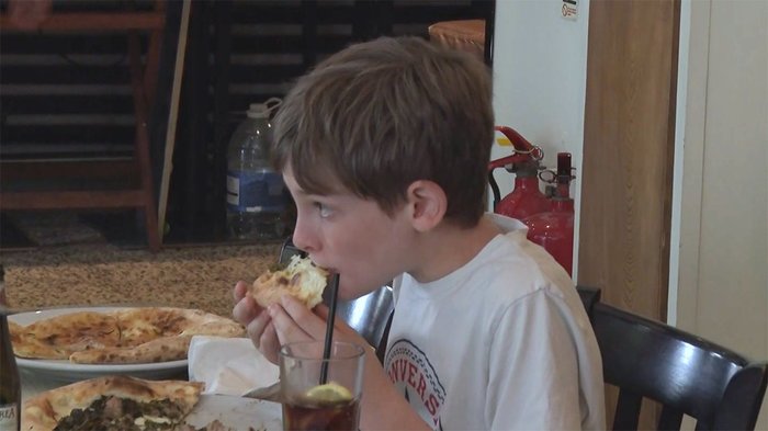お得に外食 イギリスでも 半額を政府補助