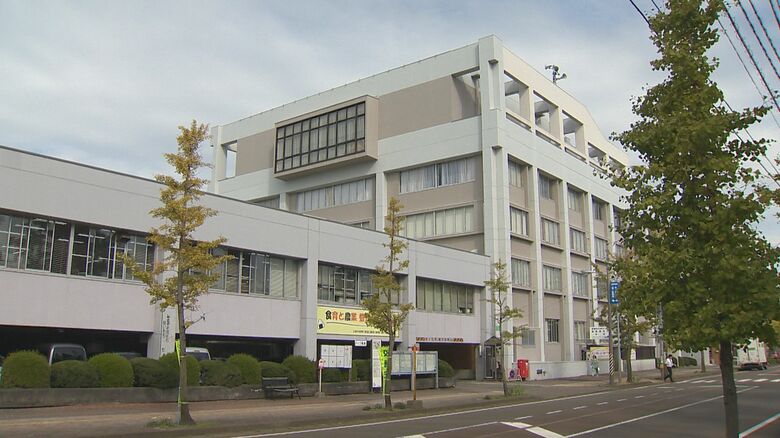 「移民受け入れ促進」SNSで“誤情報”拡散…ガーナ“ホームタウン”認定の新潟・三条市に約4000件の抗議・問い合わせ 職員が対応に追われる事態に｜FNNプライムオンライン