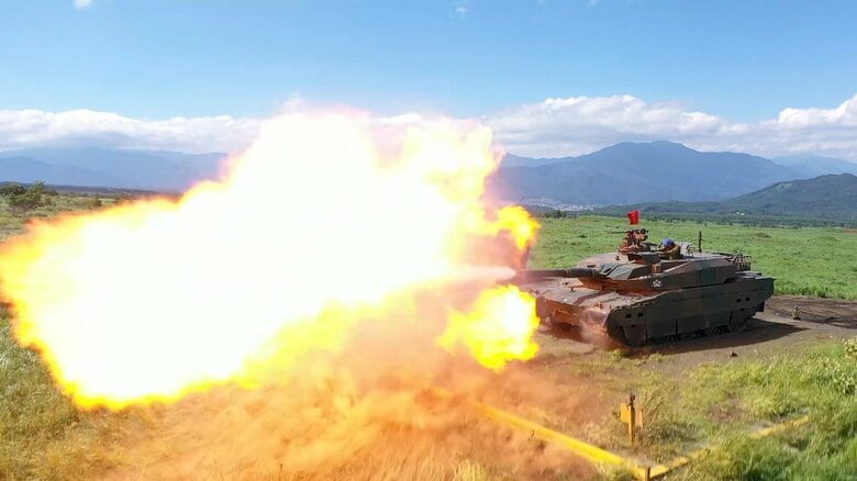 最新鋭10式戦車の訓練に密着 衝撃と轟音の徹甲弾射撃【動画】｜FNNプライムオンライン