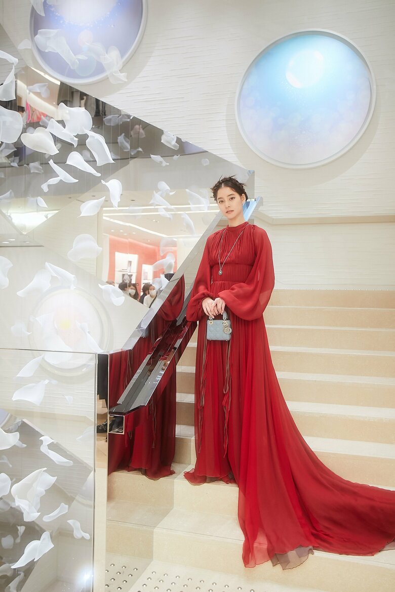 新木優子さんハウス オブ ディオール ギンザ リオープン