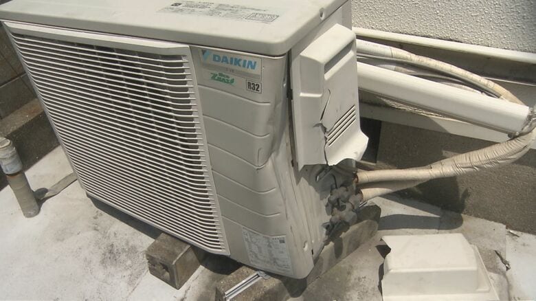 車がぶつかったエアコン室外機
