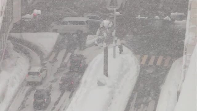 魚沼市守門で3m近い積雪…冬型の気圧配置続き上中下越で大雪や電線などへの着雪に注意を【新潟】
