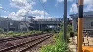 線路上で回送列車と衝突、80代男性が死亡　秋田市のJR奥羽線　列車の運行に影響なし