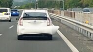 【独自】走行中にモクゲキ！車の“異変”　車後部のバンパーがパタパタ　左右にゆらゆら“ダンス”する車も
