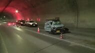層雲峡の武華トンネル内で軽自動車やトラックなど4台が衝突　運転席側がつぶれドアも曲がる　3人搬送も意識あり　北海道