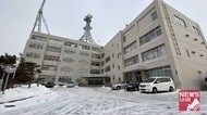 カラオケバートイレから造花&スナックから財布盗み逮捕…54歳男「何のことか」否認
