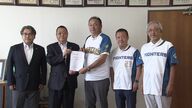 【ファイターズ2軍本拠地を江別市へ】誘致期成会が要望書を提出！すでに1万8000超の署名集め“8月下旬にも”市長に提出へ「温かく迎え入れようという気持ちがあるのを実感」メンバーが熱意語る〈北海道〉
