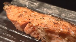 最盛期のハズが定置網にサケの姿少なく…水揚げ量は年々激減「旬の秋サケ」今年も高値?