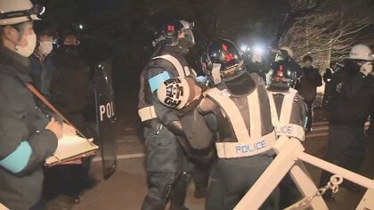 成田空港で機動隊と衝突も　反対派のやぐら・プレハブ小屋を強制撤去…執行は6年ぶり