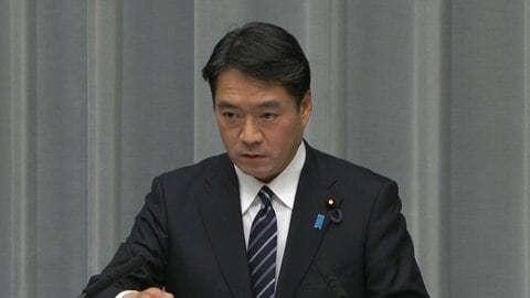 出生数過去最少受け尾崎副長官「取り組みは成果を挙げているが反転に至らず。強い経済の実現を通じ将来への不安を軽減する」