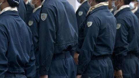 岩手と秋田でクマ駆除の警察官派遣を終了　地元の態勢整備に伴い　11月から他の都道府県警察部隊を特別派遣　警察庁