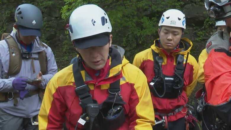 「帰れないと」死を覚悟…山菜採り中に女性が遭難「どんどんわからない所に行っちゃって」　雨に耐え、一晩過ごす　翌朝、捜索隊が救助「もうやめます」｜FNNプライムオンライン