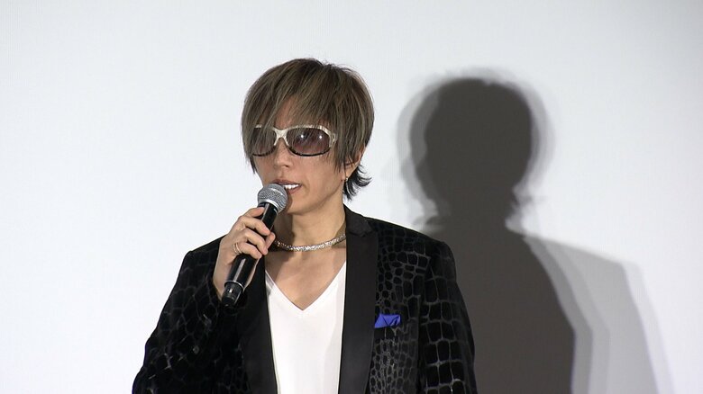 GACKTさん映画撮影中に大けがしていた　三池崇史監督「BLUE FIGHT ～蒼き若者たちのブレイキングダウン～」撮影中に｜FNNプライムオンライン