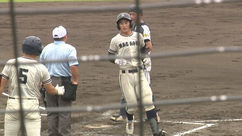 長岡が2点本塁打放つ