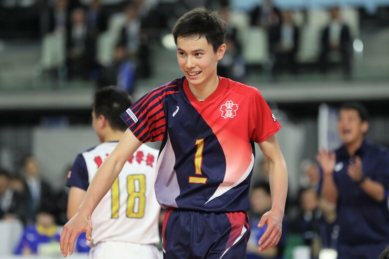 京都・東山高校時代の髙橋藍（写真提供：月刊バレーボール）