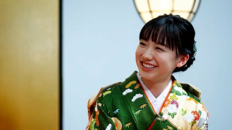 和やかな会話に笑顔の芦田愛菜さん